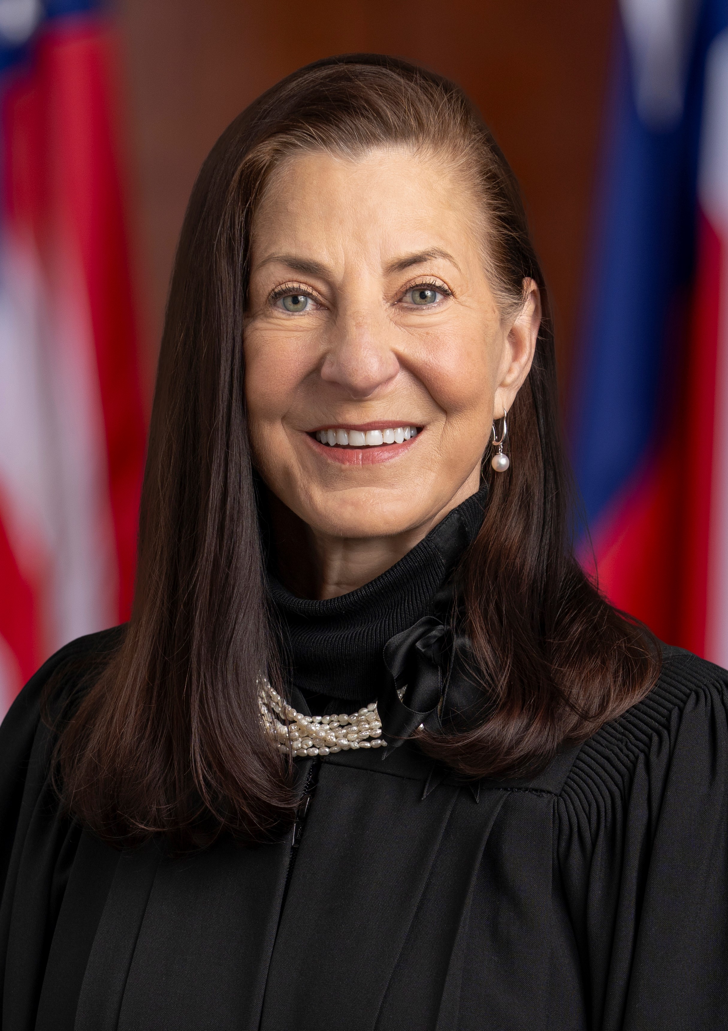 Photo of Chief Justice Darlene Byrne